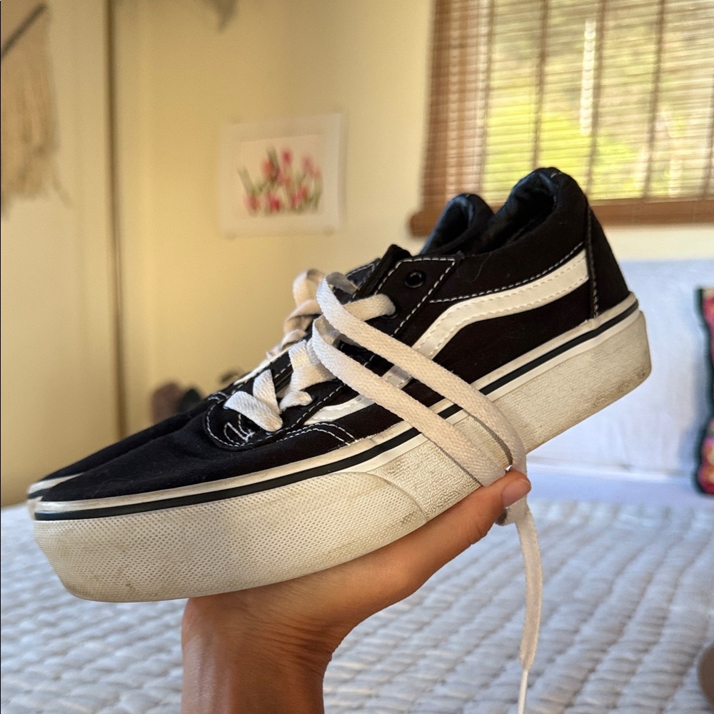 Vans Black and White Women's Sneakers - Picture 2 of 5